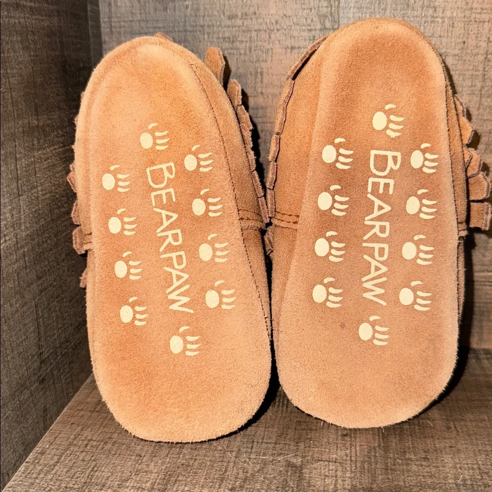 BearPaw Tan Suede Kids Moccasins-size 6-12 months